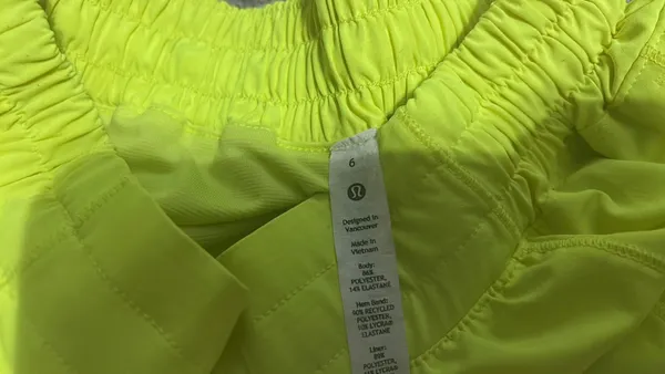 Lululemon Shorts Hotty Hot 4" 6 - Image 4