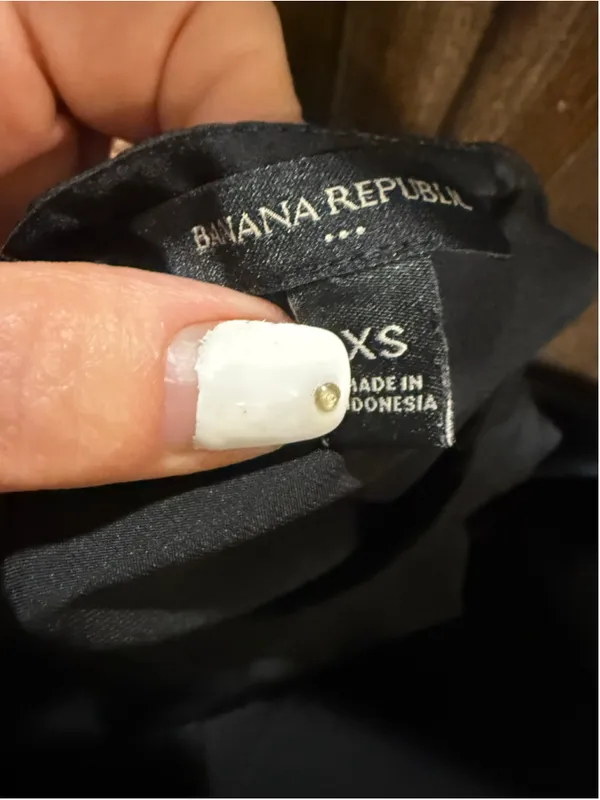 Women's Banana Republic Black Short Sleeve Blouse Size XS - Image 4