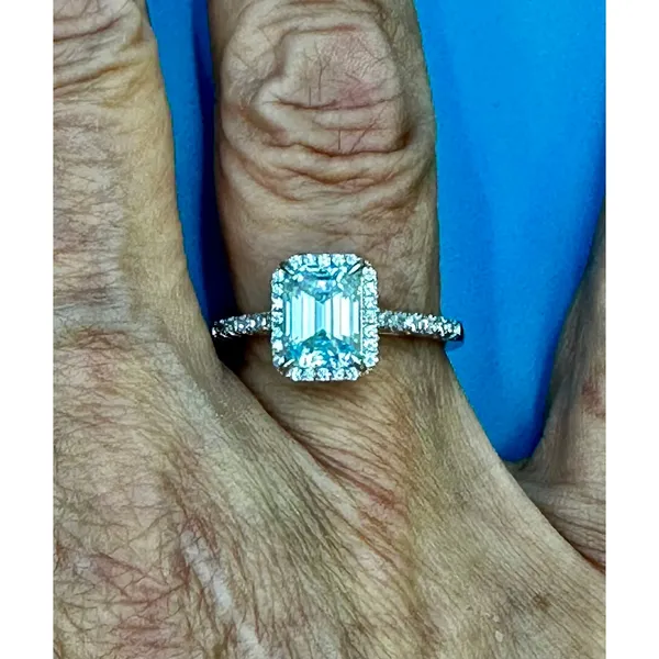 2 carat Moissanite Triangular Cut Ring with Moissanite Accents Size 7 - Image 11
