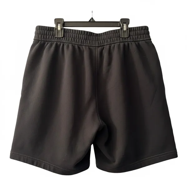 Lululemon Scuba High-Rise Short 5"- size 8- in black - Image 2
