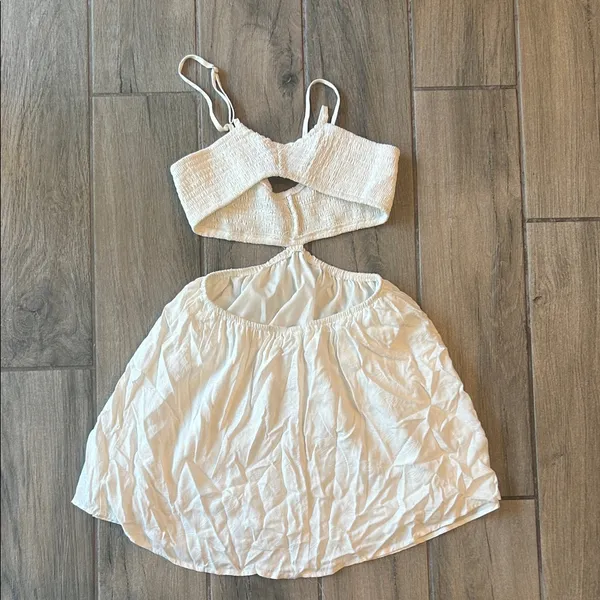 Elegant Cream Mini Dress White Size M - Image 3