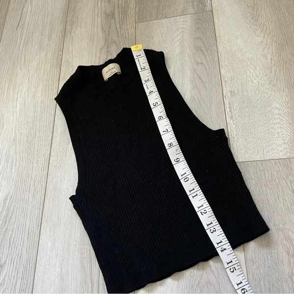Aritzia Wilfred Ribbed Knit Sleeveless Crop Tank Top Black (XSmall) - Image 6