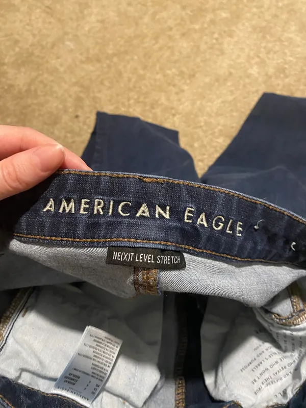 American Eagle Outfitters High-waisted Jeans - Image 3