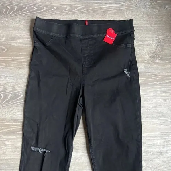 NEW Spanx Vintage Distressed Ankle Skinny Jeans - Image 4
