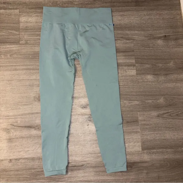 Gymshark fit seamless mid rise leggings light green - Image 3