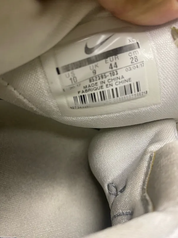 Nike Kyrie 3 White Chrome Irving Sneakers Shoes Mens Size 10 - Image 8