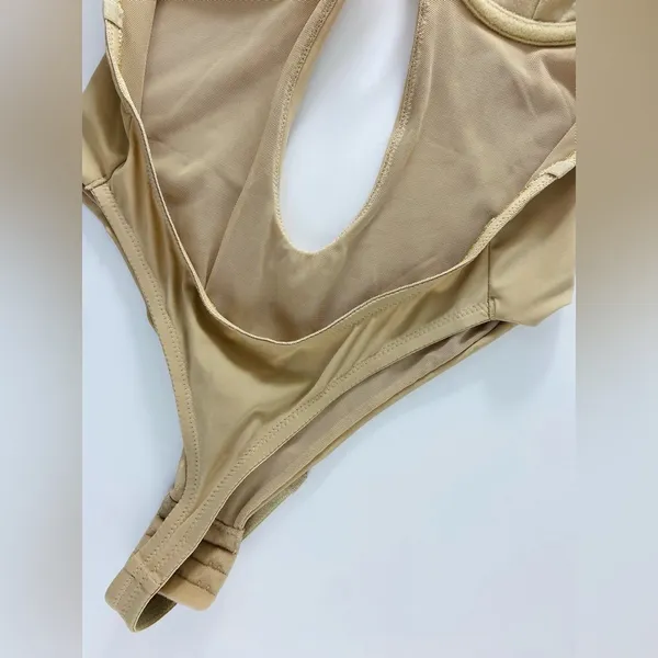 Defitshape Women’s Beige size 36/Large Backless Stretchy Seamless Bodysuit NWOT - Image 5