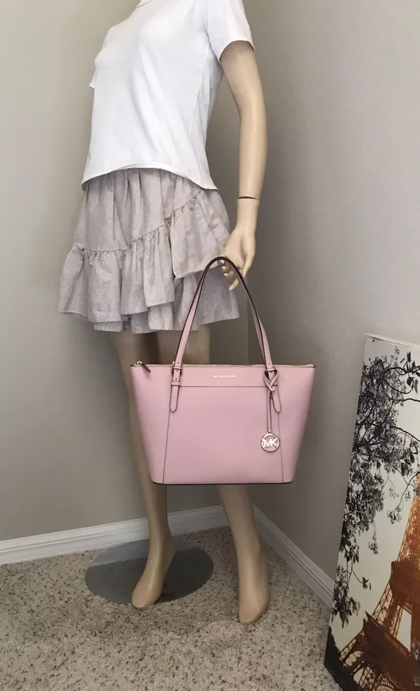 Michael Kors Purse - Image 8