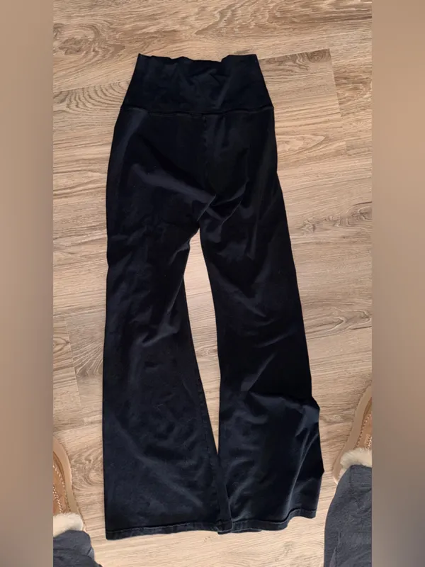 aerie navy high-rise flared leggings - Image 4