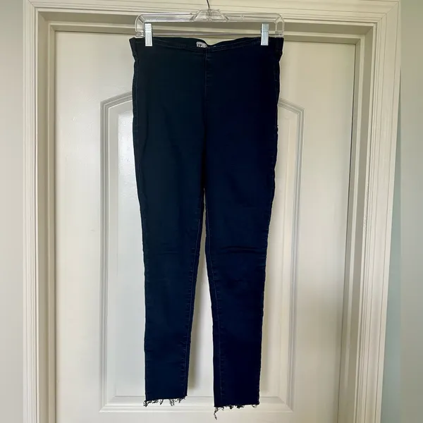 Free People - Denim Elastic Waist Jeans - brand new condition! 👖 - Image 4