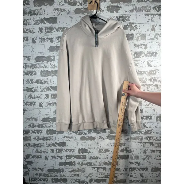 Vuori | women comfy hoodie - Image 6