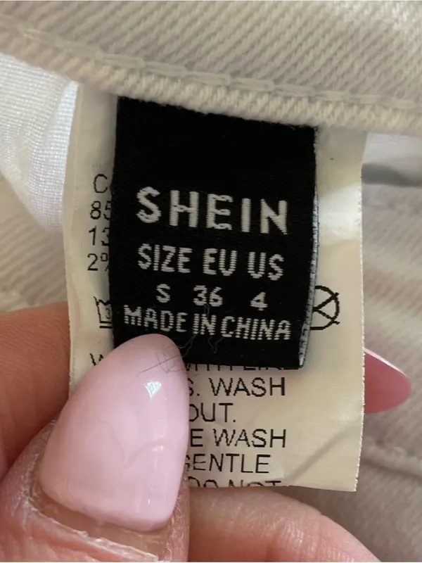 SHEIN High Waist Flare Jeans, White, Size 4, EUC - Image 5