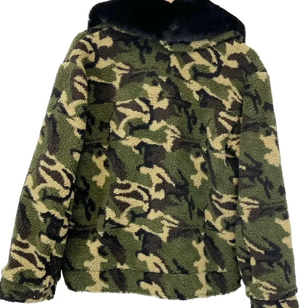 NEW Jocelyn Womens S‎ Sherpa Trucker Jacket Faux Fur Collar Camo Green Black - Image 6