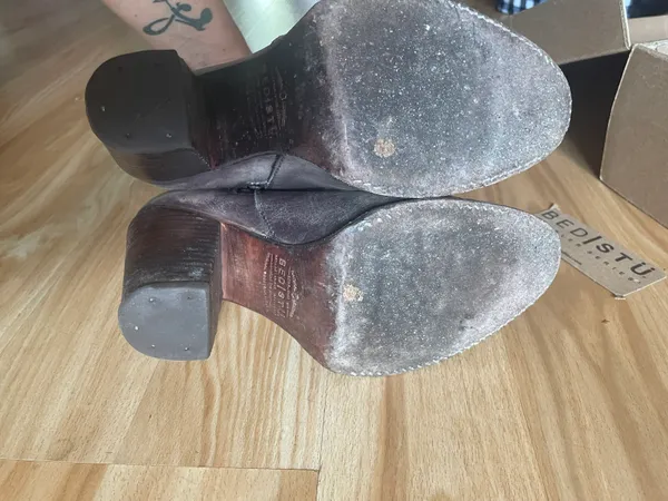 Super Cute Isla Brown Driftwood Boots - Sz 8 - Image 7