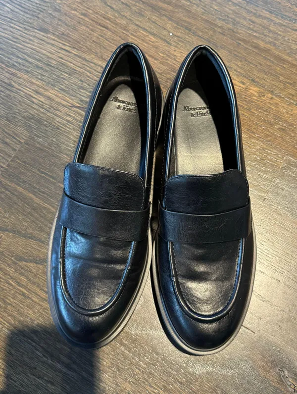 Abercrombie Loafers - Image 3