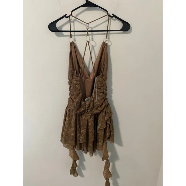 New Windsor Caught Up In Bloom Floral Mesh Ruffle Romper Brown Size Medium - Image 3