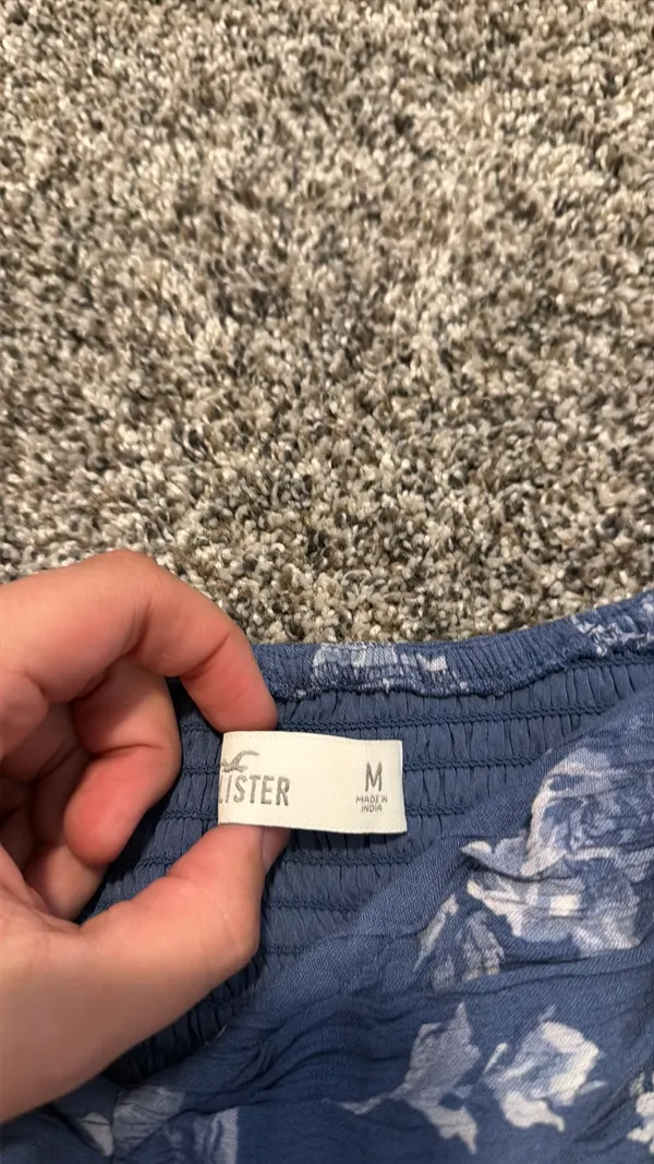 Hollister Floral Puff Sleeve Summer Crop Top M - Image 4
