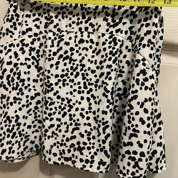 Altar'd State Black and White Polka Dot Skort - size L - Image 4