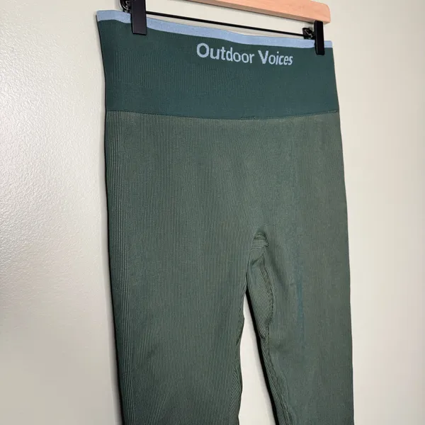 Outdoor Voices Seamless Ribbed 7/8 Length Leggings Green Women’s Size Large - Image 6