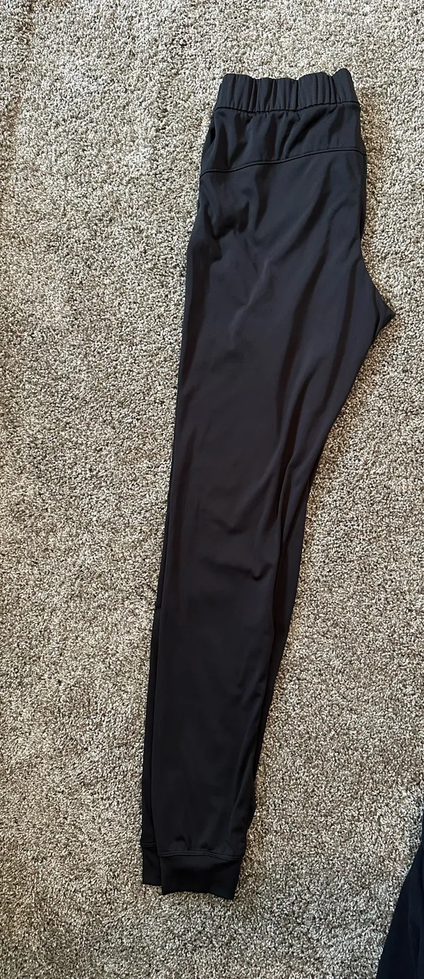 Sunzel Amazon Joggers Black Size 6 - Image 2