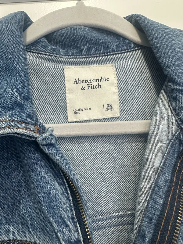 Abercrombie Relaxed 90s Denim Jumpsuit - Image 4