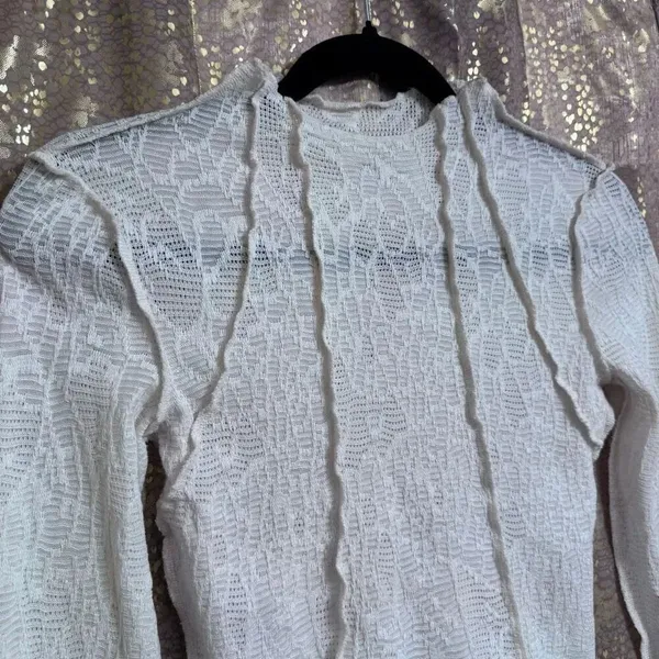 Kimchi Blu Ivory Blair Long Sleeve Lace Mock Neck Sheer Crop Top XS - Image 3