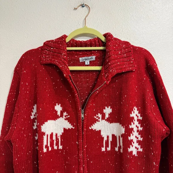 Magnolia Boutique Red White Moose Aztec Zip Sweater Cardigan Sz S NWOT - Image 3