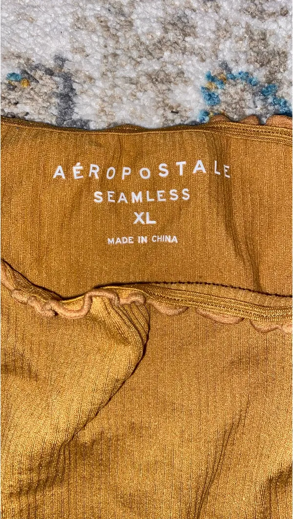 Aeropostale Off-The-Shoulder Ribbed Seamless Orange Mustard Crop Top Ruffle Hem - Image 2