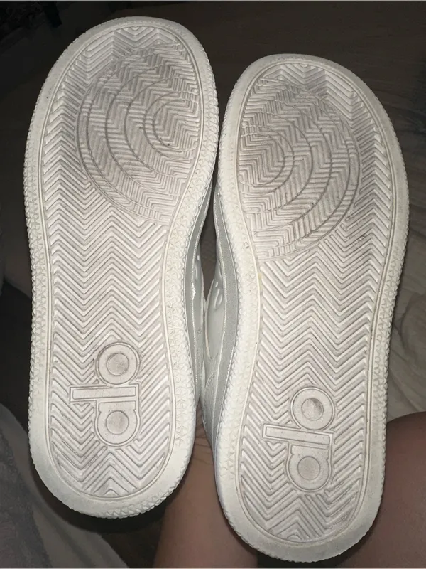 ALO Yoga White Recovery Mode Sneakers size 8.5 - Image 8