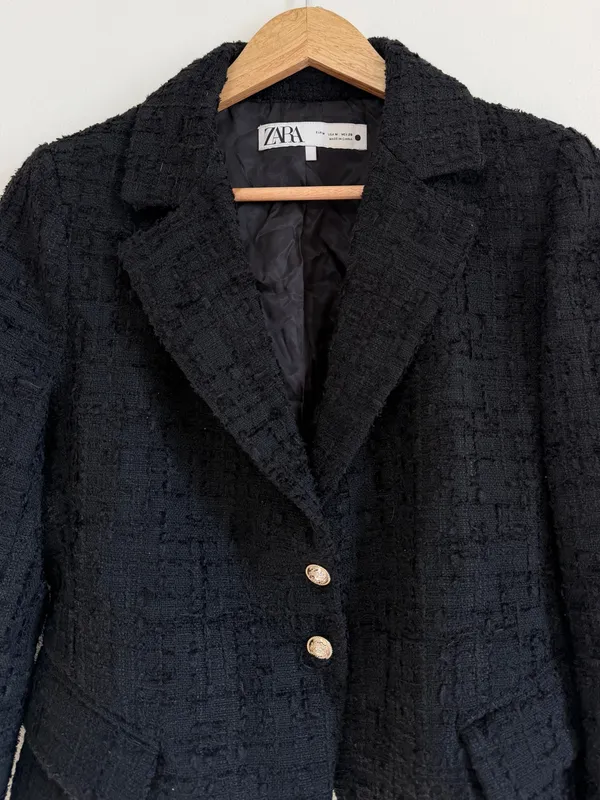 ZARA Tweed Black Blazer Size Medium Blogger Fav Minimalist Luxury Gold Buttons - Image 4