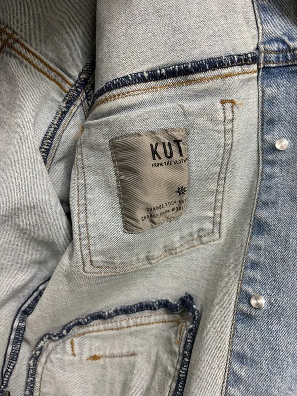 Kut From The Kloth Denim jacket Women’s Large - Image 2