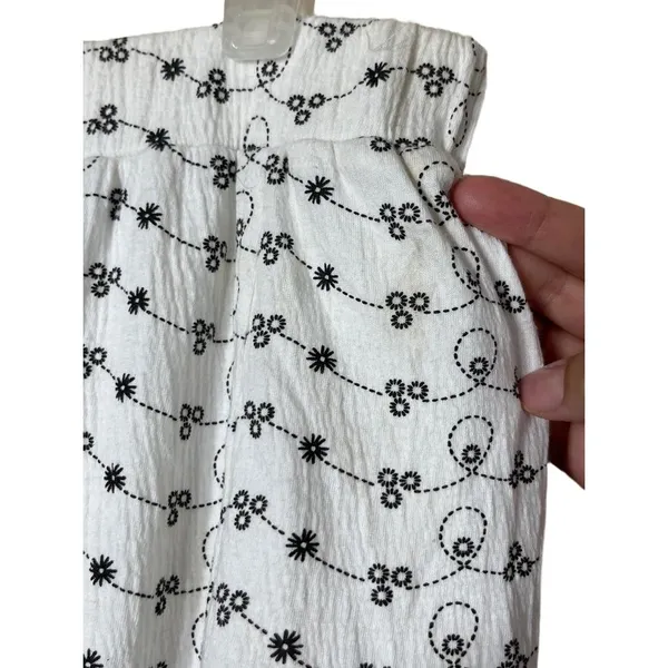 REQUIREMENTS‎ Womens Size S White Black Vintage Y2K Boho Chic - Image 6