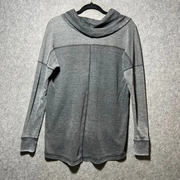 Lucky‎ Brand Gray Acid Wash Cowl Neck Pullover Top Small Oversized High Low Hem - Image 5