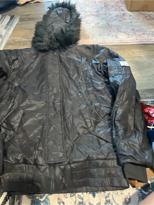 Aerie faux fur trim puffer jacket - Image 5