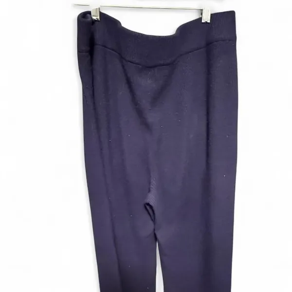 A new day size large women’s Navy wide leg sweater knit Pants - Image 4