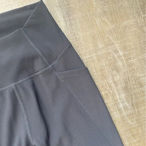 Wilo The Label Base Ribbed Legging Charcoal Gray Size Small Pockets Workout NWOT - Image 7