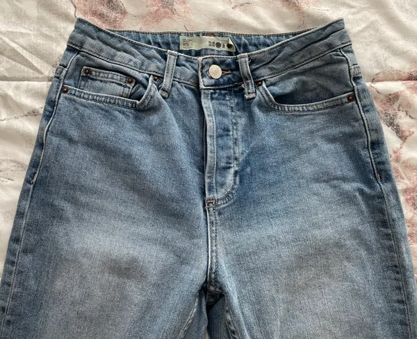 Topshop Moto Distressed Ripped Raw Hem Light Blue Y2K Jeans, size 26x30” - Image 6