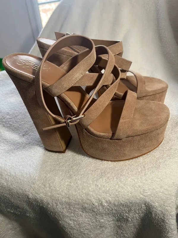 Gianni Bini Beige Suede Strappy Platform Sandal - Image 8
