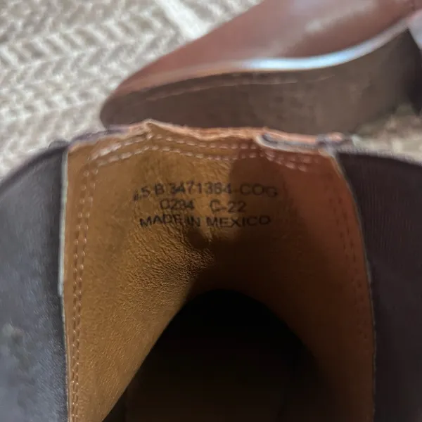 Frye Carly Zippper Chelsea Boot Sz 6.5B - Image 7