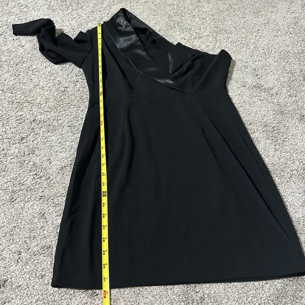 SHEIN Black Asymmetric One-Shoulder Dress - Image 7