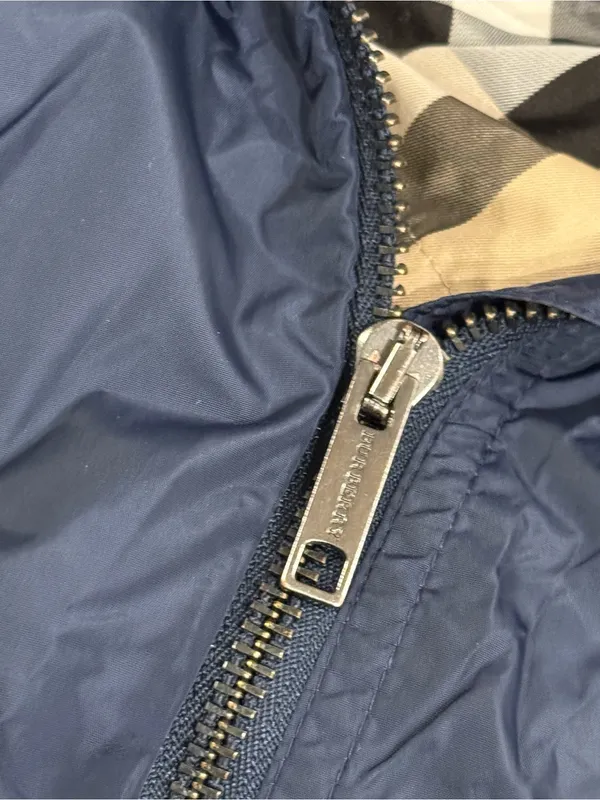 Burberry Brit Women's Navy Blue Utility Hooded Jacket: Size XS-S - Image 5