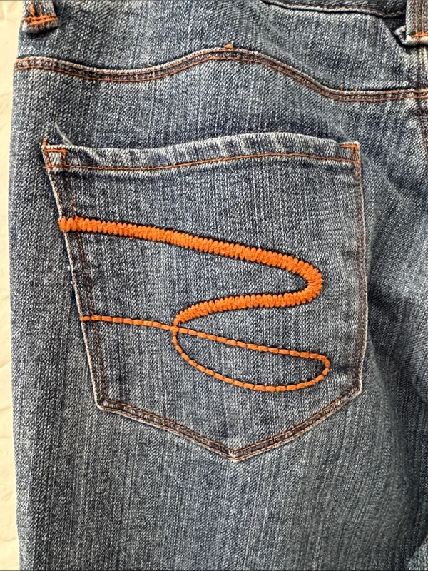 Seven7 Women's Mid-Rise Sexy Flare Vintage Wash Jeans - Image 8