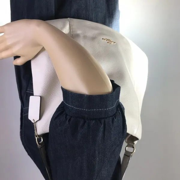 COACH White Medium Leather Handbag - Image 6