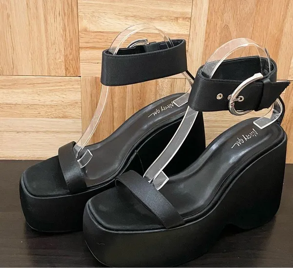 NASTY GAL Black Satin Ankle Strap Buckle Chunky Wedge Platform Sandals Size 8 - Image 3