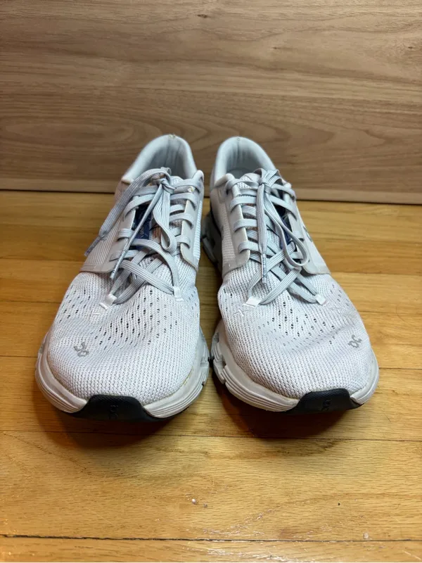 On Running Women's Cloud X 4 Sneakers in Lavender / Acai - Size 9 - Image 3