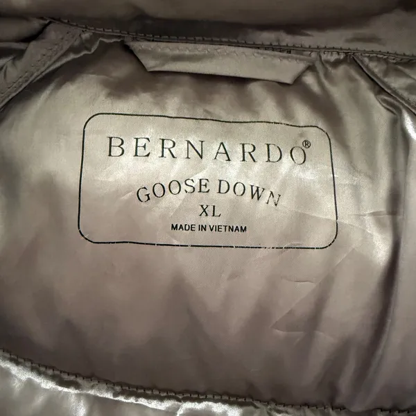 Bernardo Navy Blue Goose Down Puffer Vest Embroidered Logo Quilted Outerwear XL - Image 5