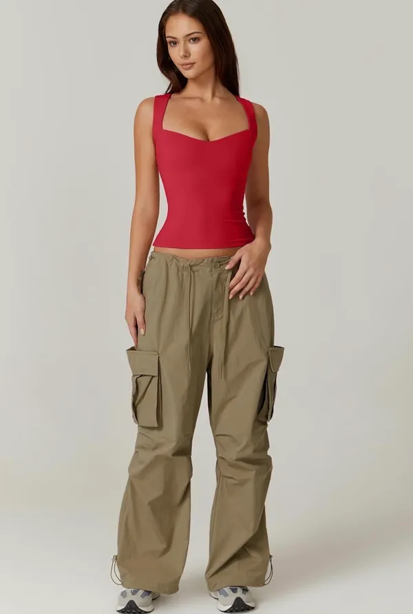 NWOT QINSEN Red Women's Sweetheart Neck Sleeveless Crop Tank - Image 4
