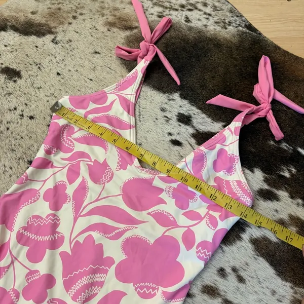 KATE SPADE Shoulder Bow Tie V-Neck One Piece Swimsuit In Surf Pink Size‎ Medium - Image 3