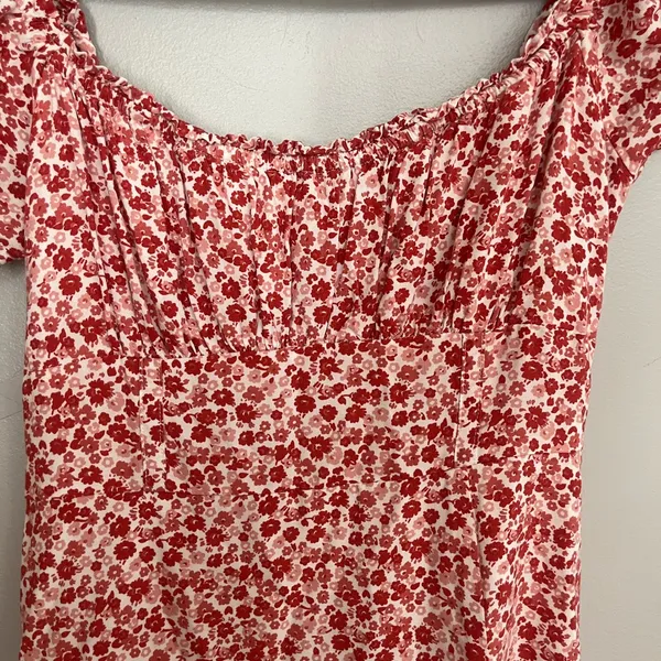 Hollister Red Floral‎ Midi Dress - Image 3