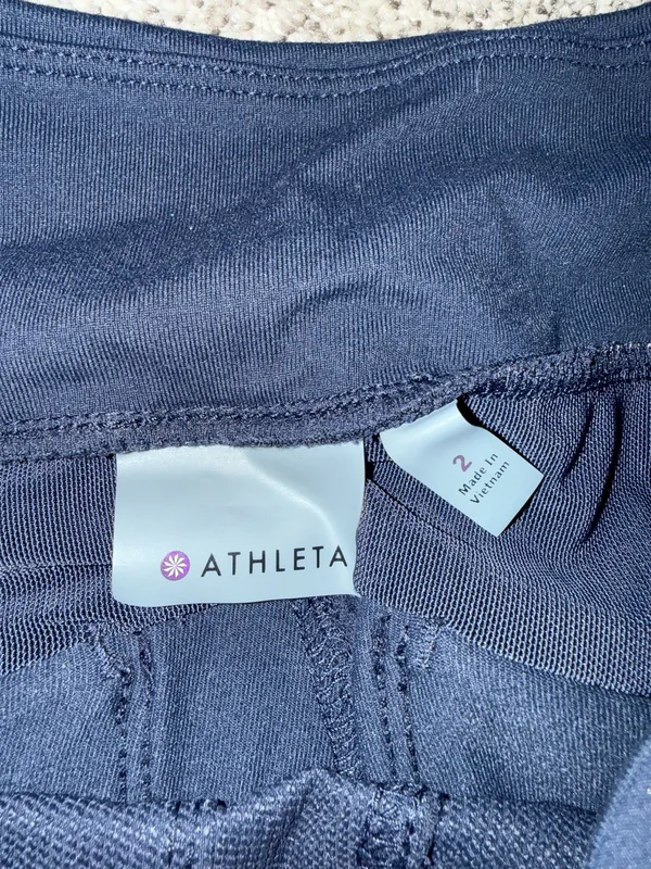 Athleta Headlands Hybrid High Rise Cargo Tight Leggings - Image 2